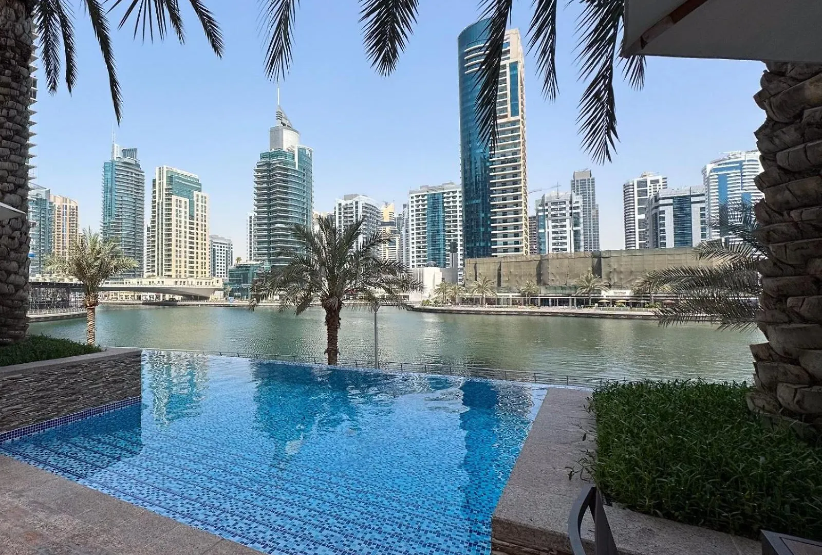 Chic 2Br Getaway - Horizon Living In Fairfield Apartment Dubai United Arab Emirates