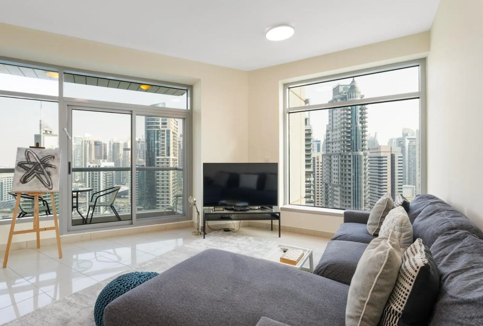 Chic 2Br Getaway - Horizon Living In Fairfield Apartment Dubai