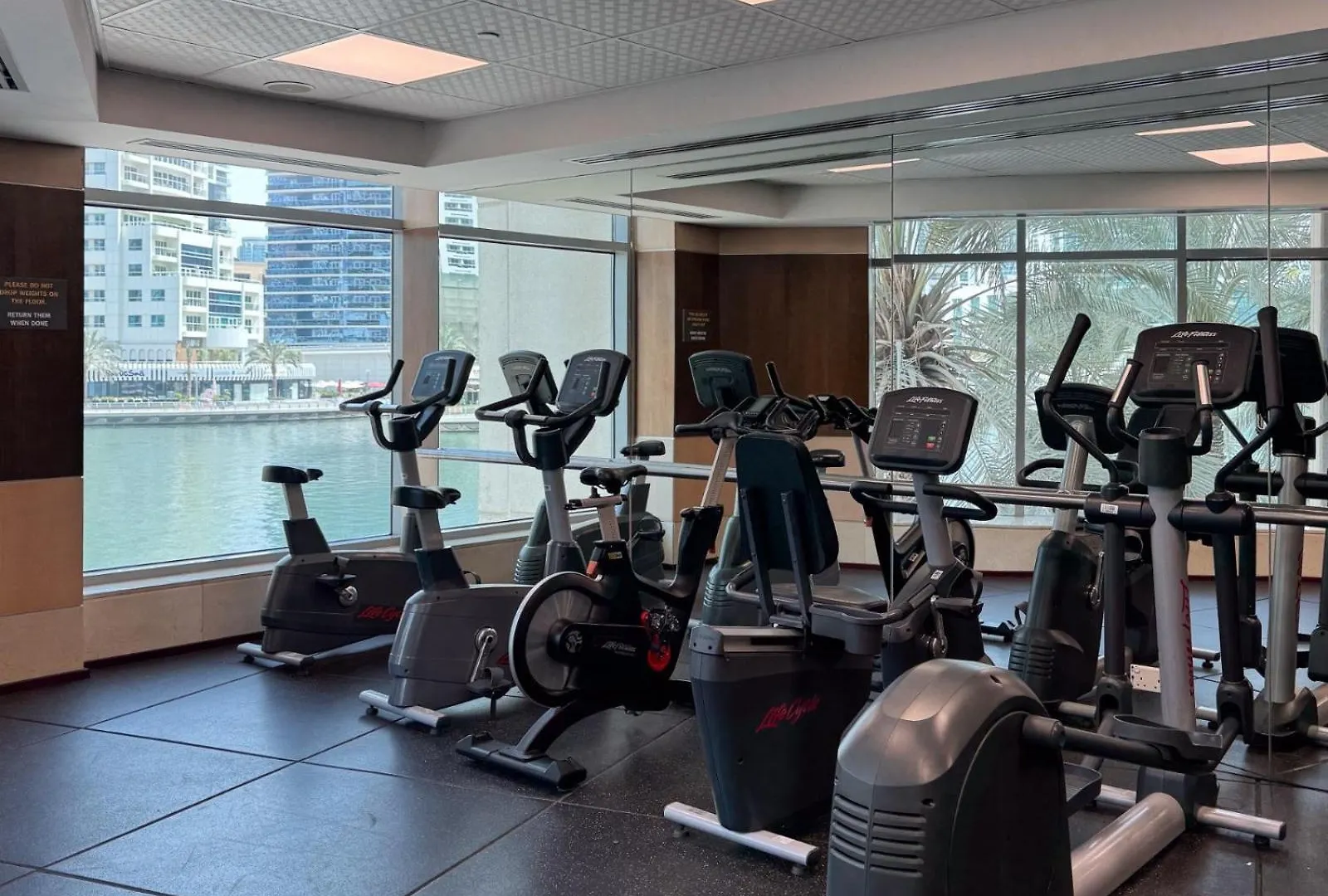 Chic 2Br Getaway - Horizon Living In Fairfield Apartment Dubai United Arab Emirates