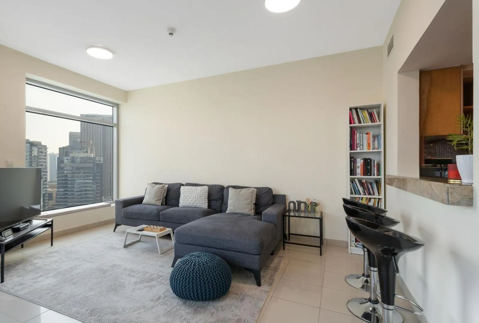 Chic 2Br Getaway - Horizon Living In Fairfield Apartment Dubai 0*,